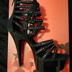 Pleaser Delight 600-22 black heels Size 8 New